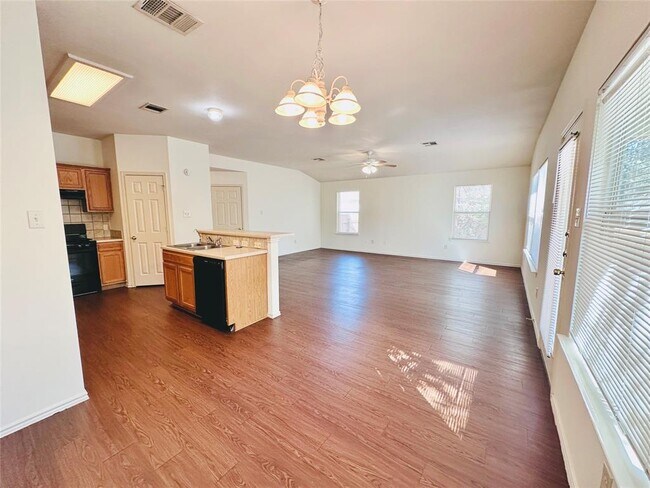 Building Photo - 1800 Tolstoy Cir