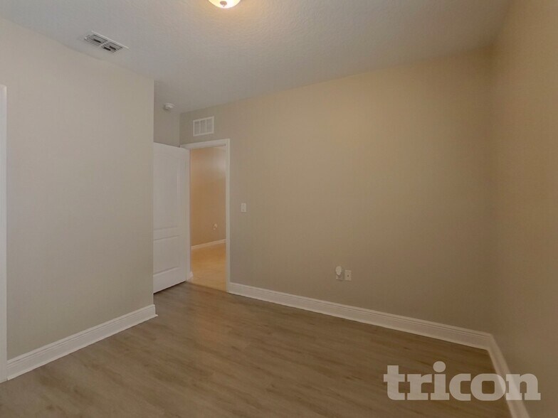 Building Photo - 3108 Bethpage Loop