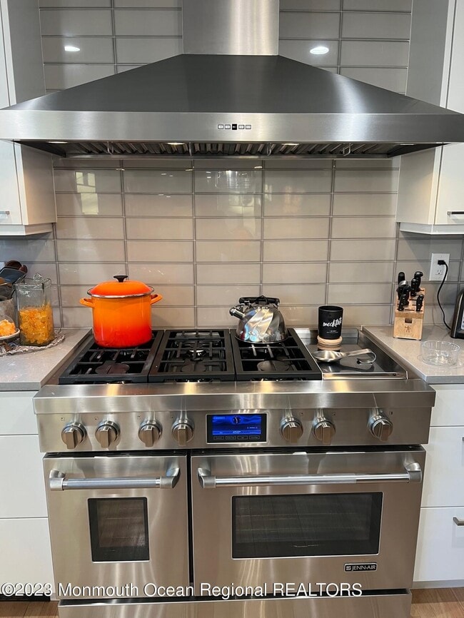 Building Photo - 141 Osborne Ave