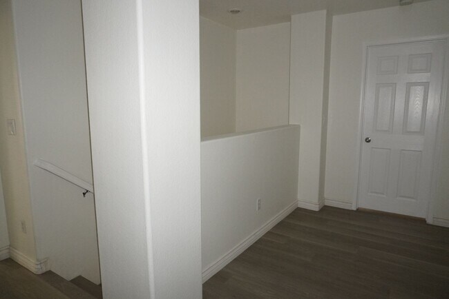 Building Photo - 4 Bedroom Home in Henderson NV!