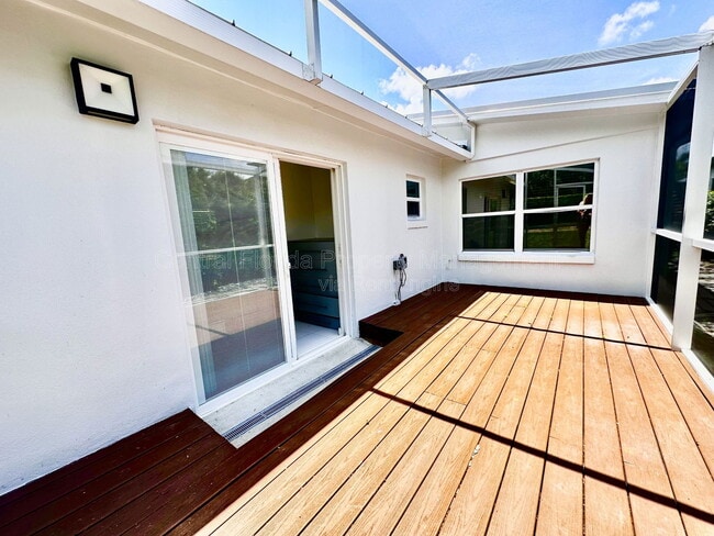 Building Photo - 7210 Seminole Dr