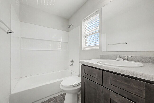Building Photo - 6451 W Branham Ln
