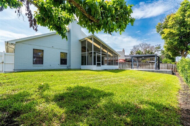 Building Photo - 1463 E Brookshire Ct