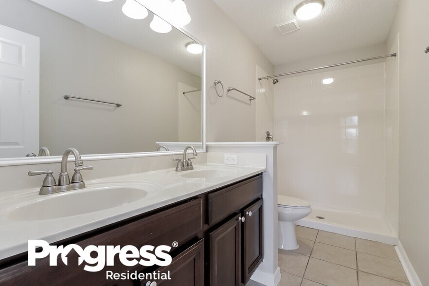 Building Photo - 4494 Maidenhair Cove