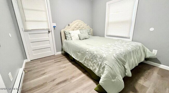 Building Photo - 1718 White St