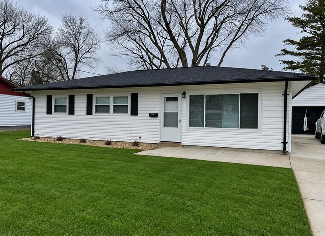Building Photo - 1201 Reedsdale Rd