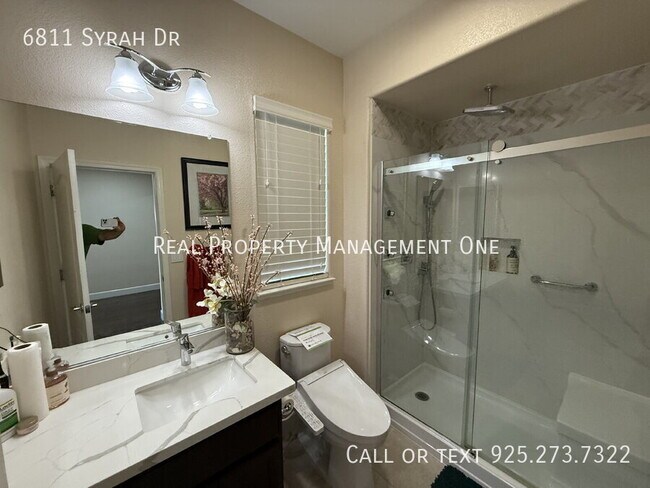 Building Photo - 6811 Syrah Dr