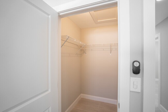 Building Photo - 4107 Miller Dr