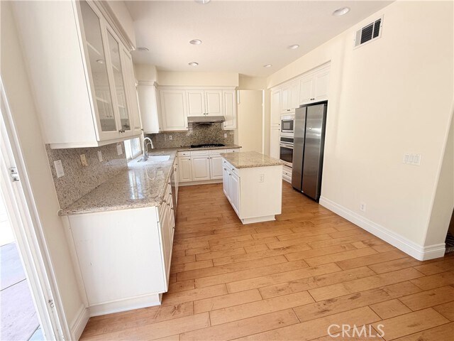 Building Photo - 24 Bristlecone