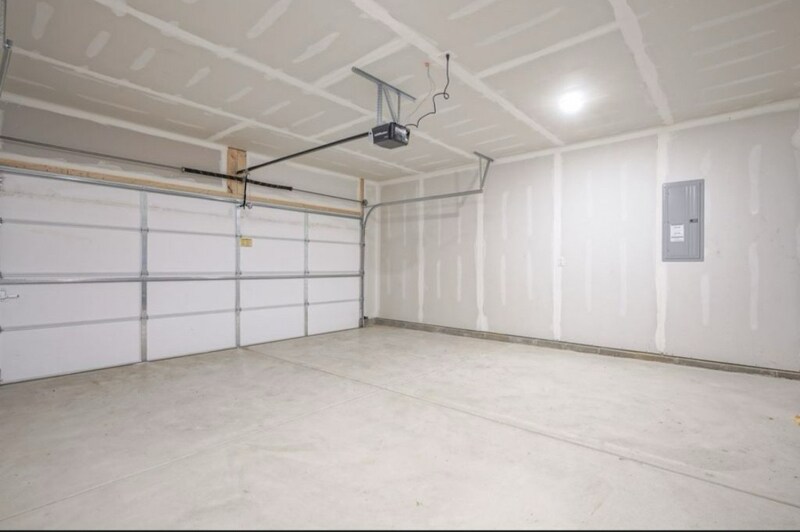 Building Photo - 6070 Shale Crescent Dr