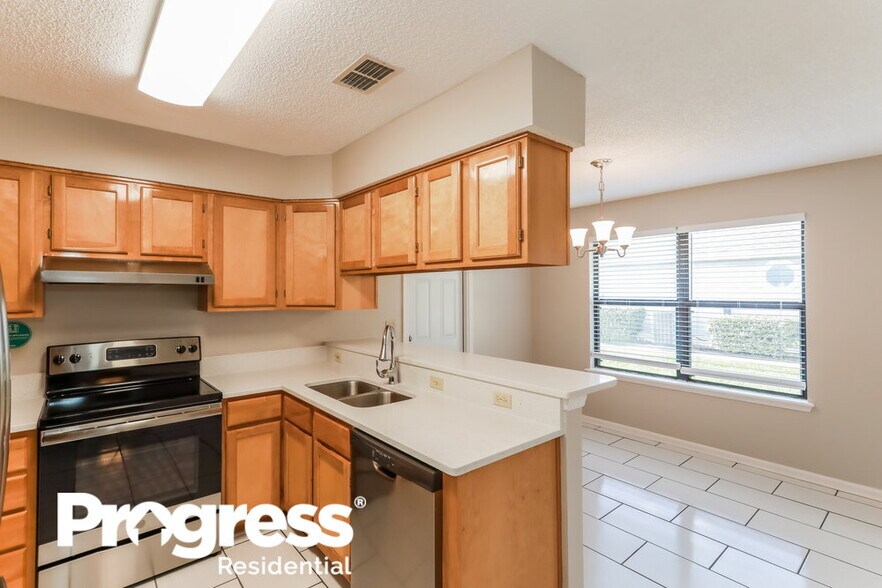 Building Photo - 1664 Tall Timber Dr