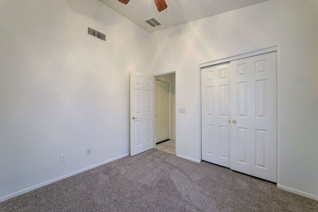 Building Photo - AVAILABLE NOW IN ESTRELLA MOUNTAIN RANCH!!!