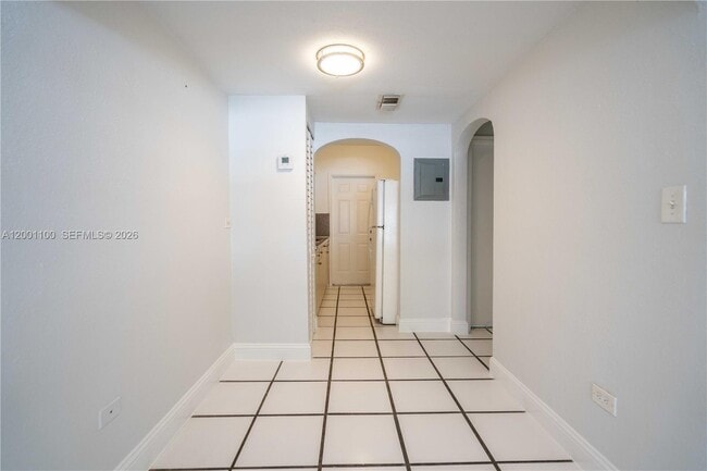 Building Photo - 400-481 81st St