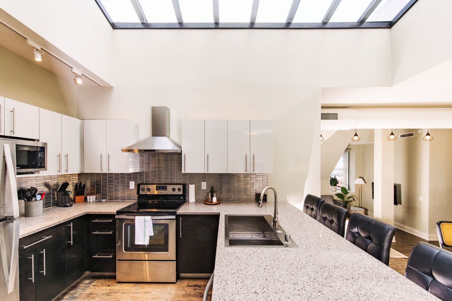 Building Photo - 225 E Michigan St