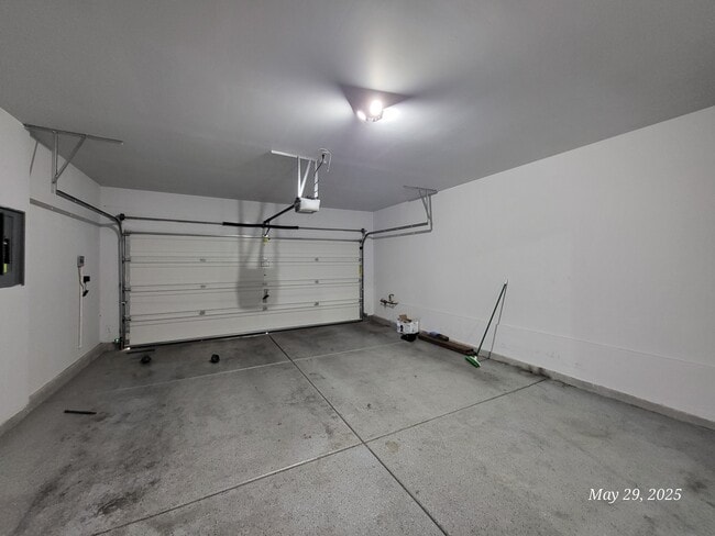Building Photo - 8279 Pearl Diver Ct