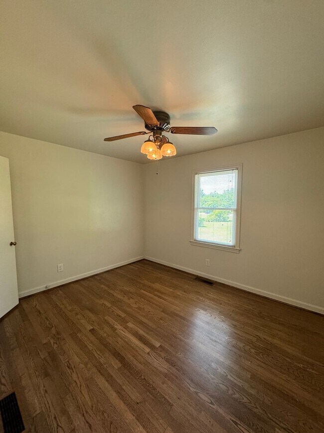 Building Photo - North Hall Ranch Home