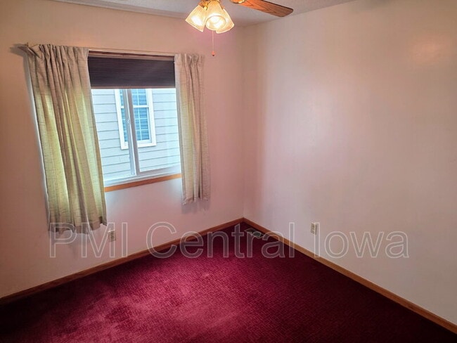 Building Photo - 5310 Brookview Dr