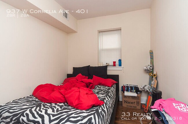 Building Photo - 937 W Cornelia Ave