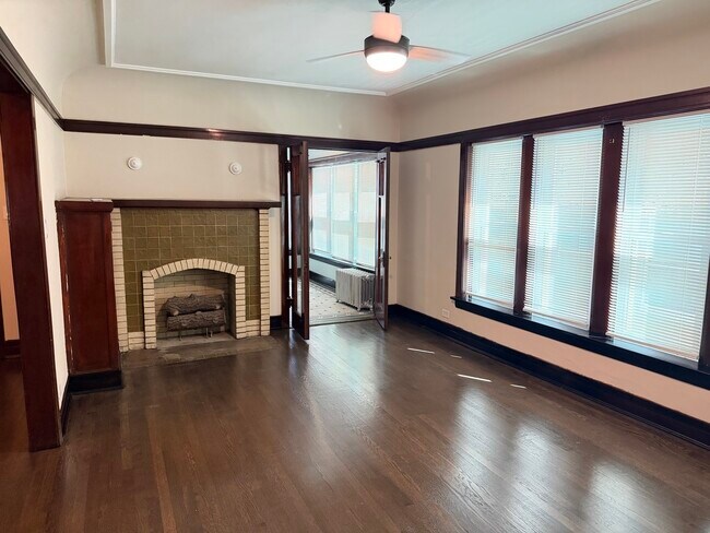 Building Photo - 7304 S Emerald Ave