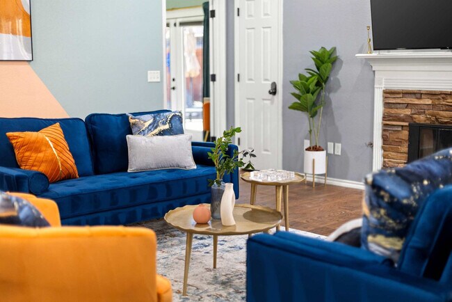 Building Photo - 324 Woodcrest Dr