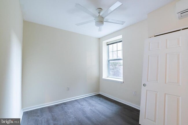 Building Photo - 1501 W Allegheny Ave