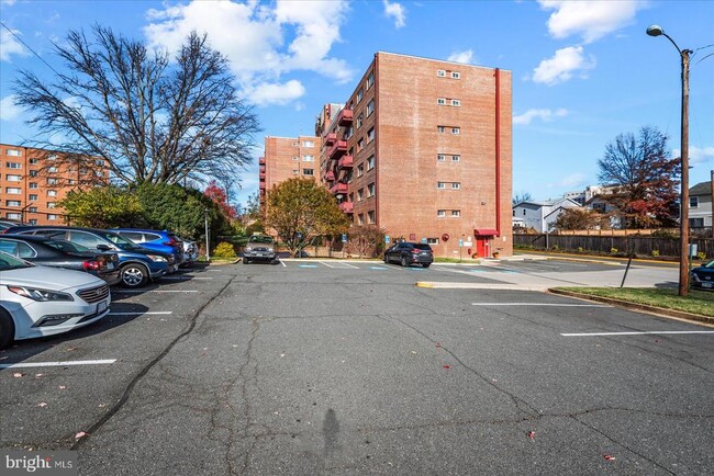 Building Photo - 1830 Columbia Pike