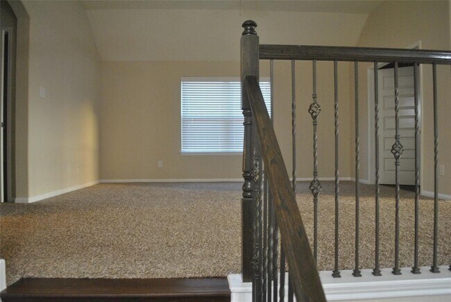 Building Photo - 18115 Fernwood Bend Dr