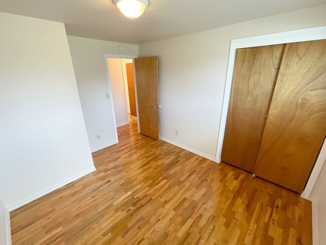 Building Photo - 3 Bedroom, 2 Bath Moyina Heights Home