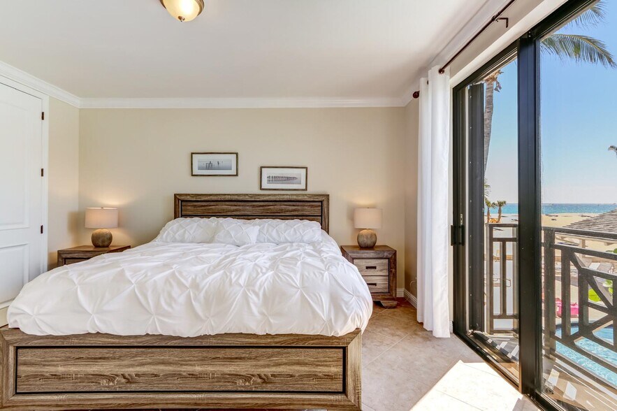 Building Photo - 1604 S Ocean Ln