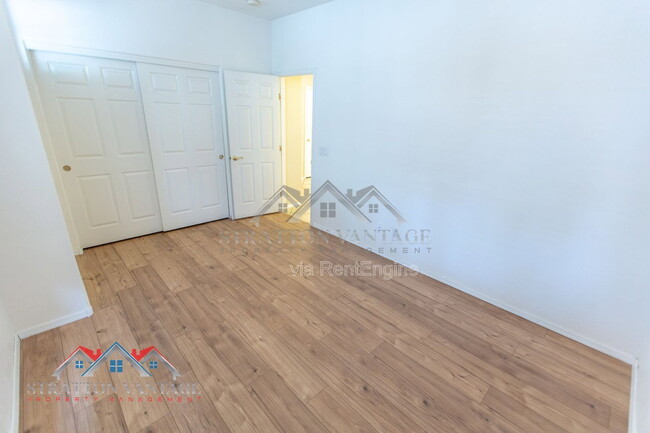 Building Photo - 2058 S Longwood