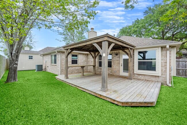 Building Photo - 1243 Willow Branch Dr