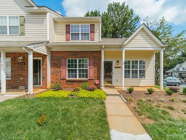 Building Photo - 11649 Boxer Ln