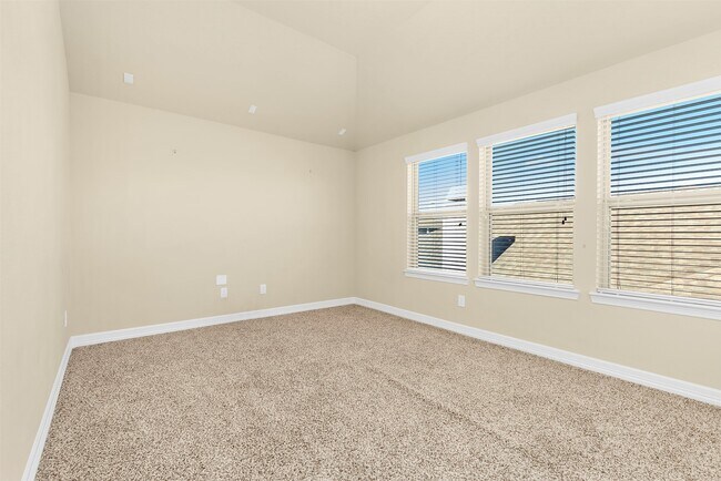 Building Photo - 2118 Cambridge Bay Dr