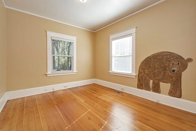 Building Photo - 2330 SW 170th Ave