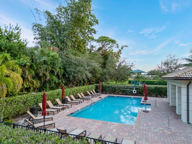 Building Photo - 2366 Byron St