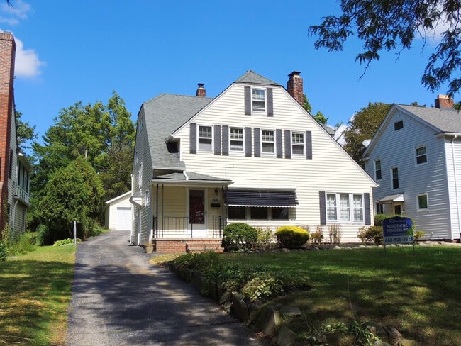 Primary Photo - Completely Renovated 5 Bedroom - 1.5 Bath ...
