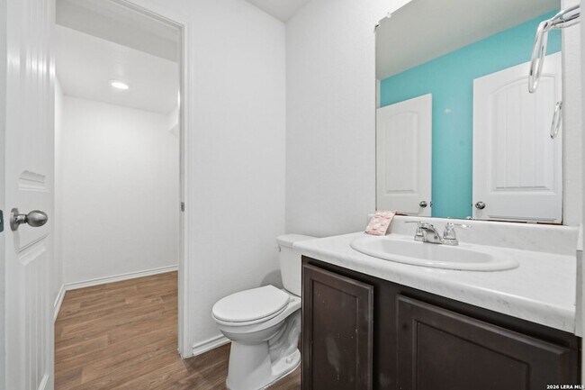 Building Photo - 6418 Dynamic Sound