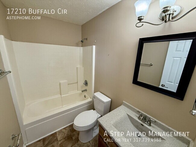 Building Photo - 17210 Buffalo Cir