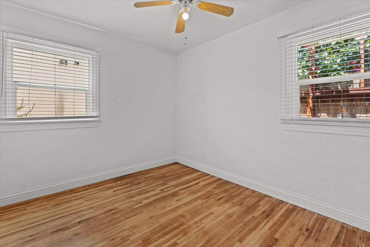 Building Photo - 4044 Huron Ave