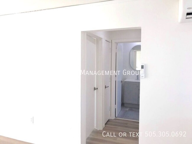 Building Photo - Renovated 1 Bedroom in Los Alamos.  With A...