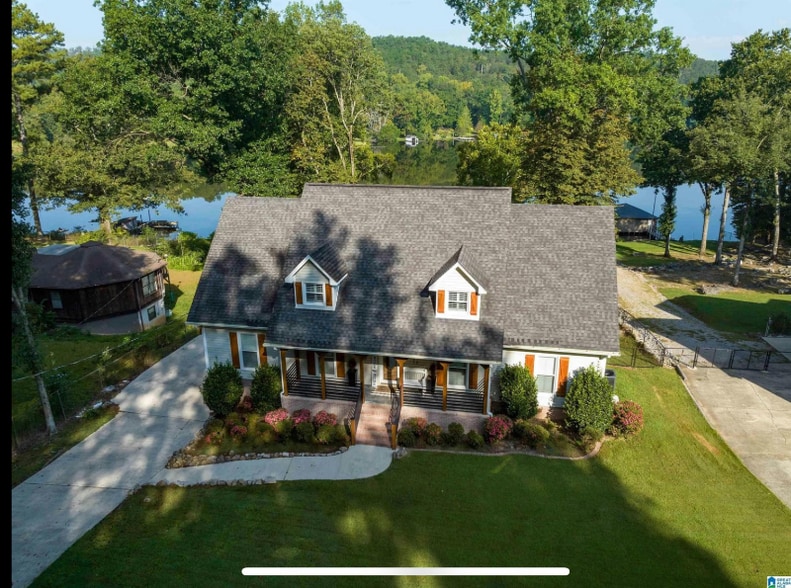 Building Photo - 8204 Cedar Mountain Rd