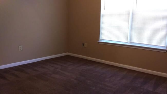 Building Photo - 1513 Kingdom St