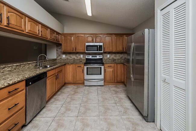 Building Photo - 1808 Rudder Dr