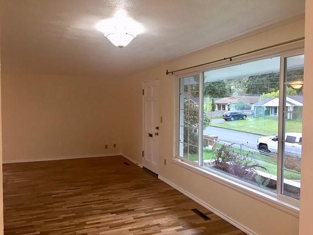 Building Photo - 727 S Tyler St