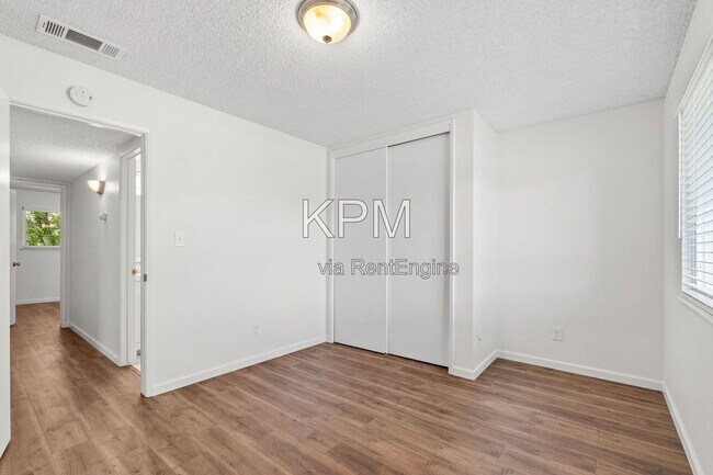 Building Photo - 1735 Kingwood Ave