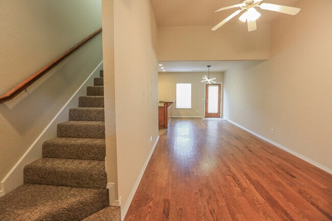 Building Photo - 3509 SW Deerfield Blvd