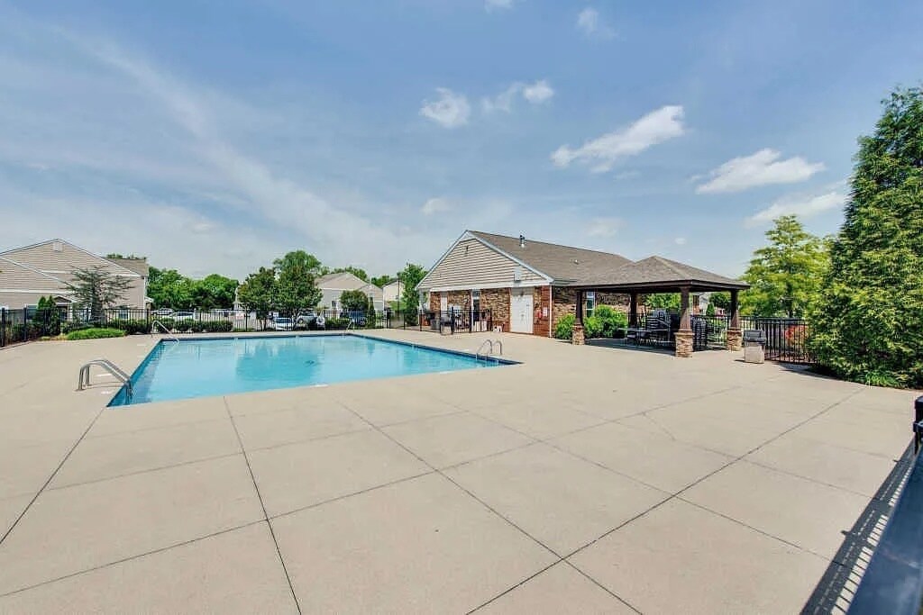 Building Photo - 3010 Bellflower Cir