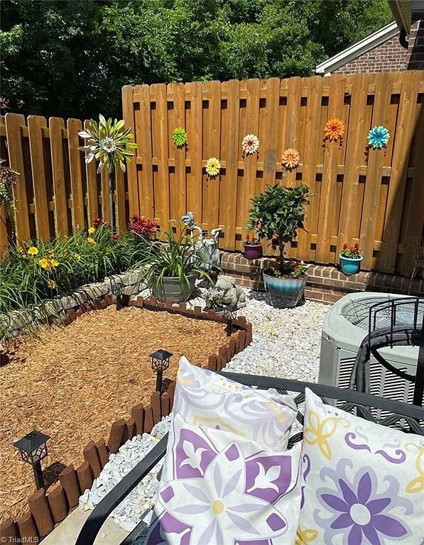 Building Photo - Earn Wealth While Leasing - Like a Homeowner - Lease to Own