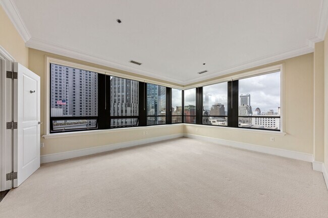 Building Photo - 690 Market St