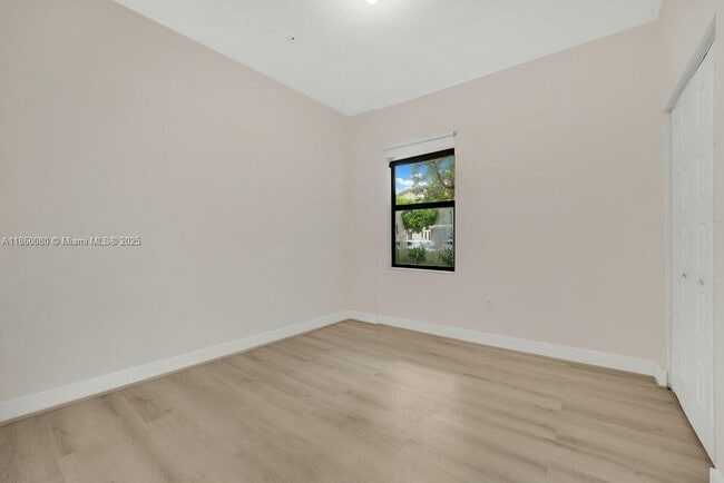 Building Photo - 8175 NW 104th Ave